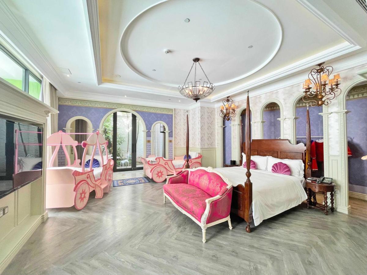 The Castle Ballet Taichung A Boutique Hotel מראה חיצוני תמונה
