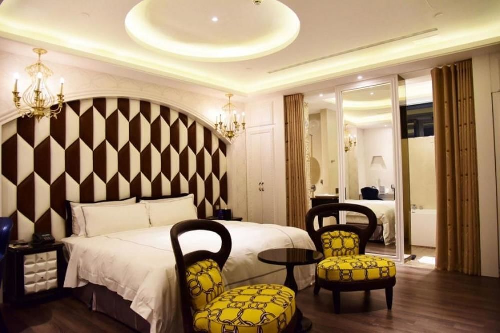 The Castle Ballet Taichung A Boutique Hotel מראה חיצוני תמונה