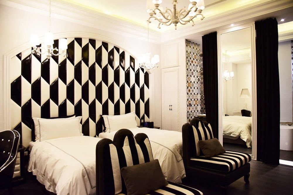 The Castle Ballet Taichung A Boutique Hotel מראה חיצוני תמונה