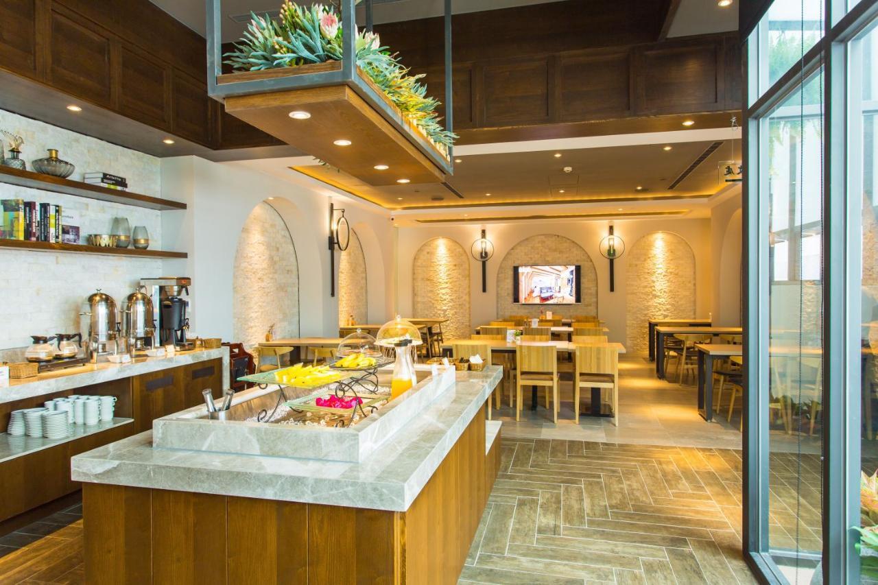 The Castle Ballet Taichung A Boutique Hotel מראה חיצוני תמונה
